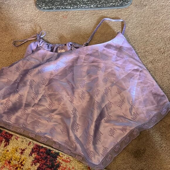 Fabletics yitty purple satin flowly camisole 1x - Picture 9 of 9